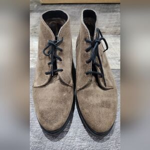 Eddie Bauer Women's Suede Tan/Brown Ankle Boots Size 6, Made In The USA